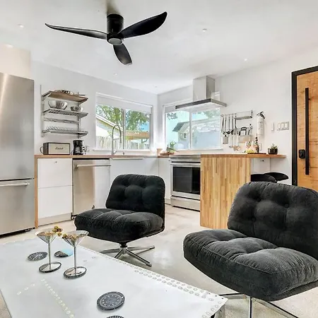 Aviator'S Suite